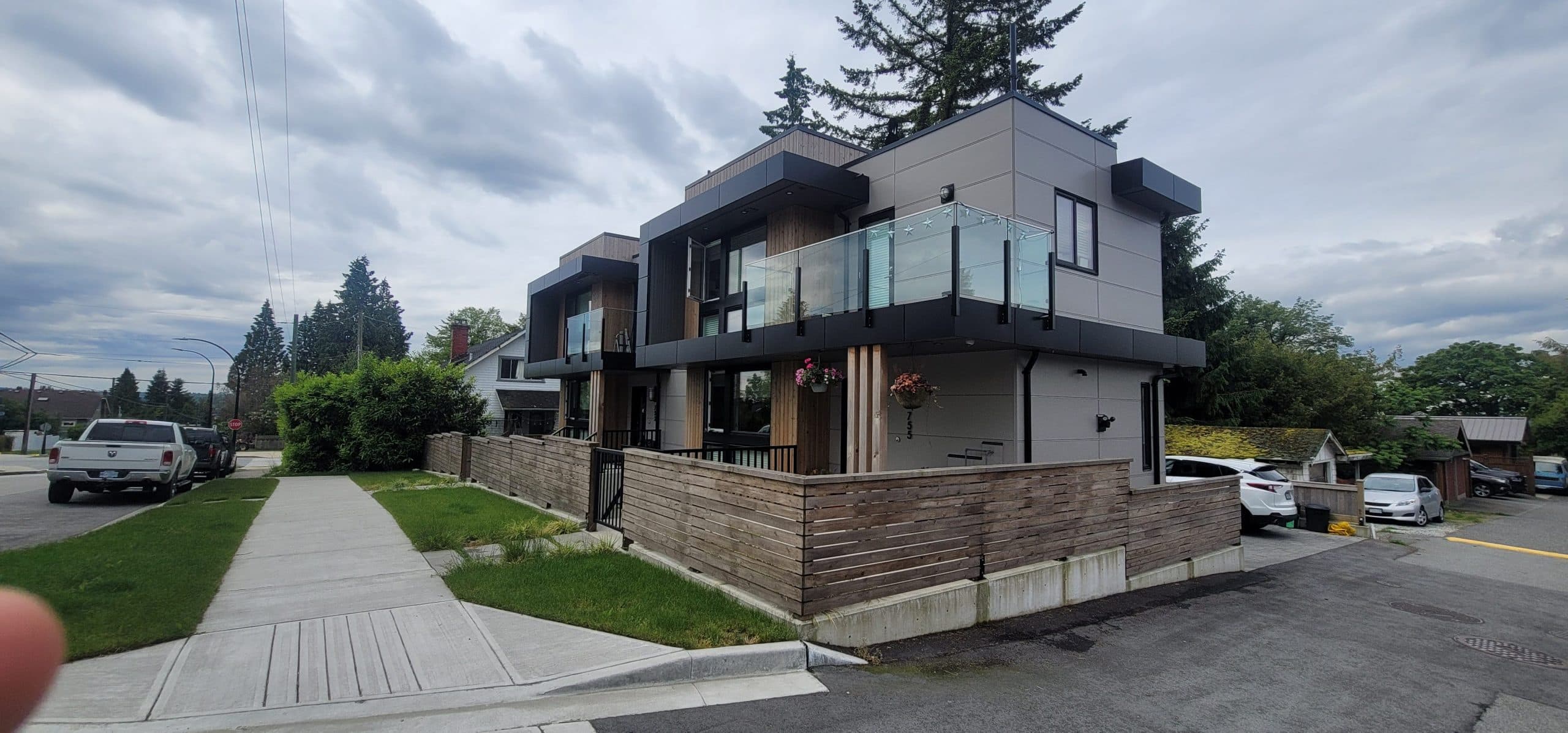 Ridgeway Ave